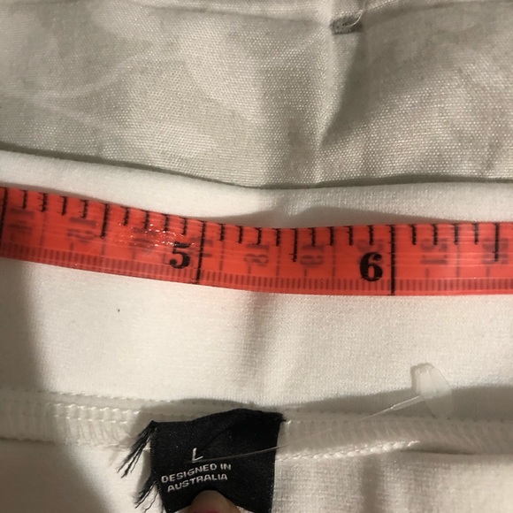 LIONESS Rescue Me Pleat Mini Skirt White Sz XS - Picture 8 of 8